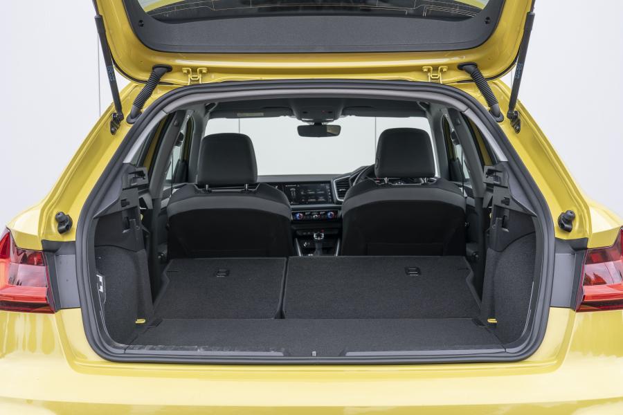 Багажник Audi A1 citycarver 2019 года  (UK) (фото 17 из 40)